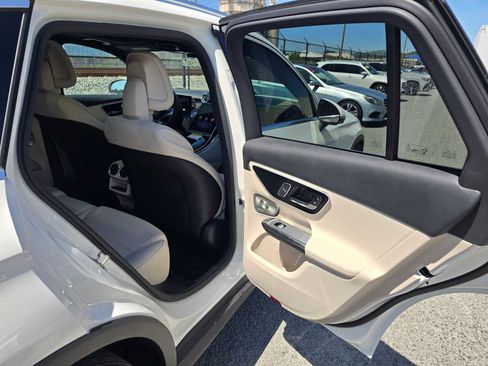 New 2026 Mercedes-Benz GLC 300 4MATIC image 14