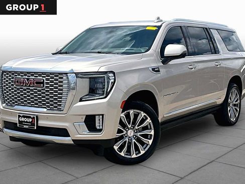 Used 2021 GMC Yukon XL Denali w/ Denali Premium Package RWD image 1