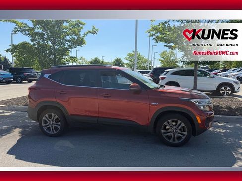 Used 2021 Kia Seltos S AWD/4WD image 4
