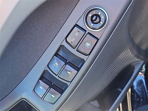 Used 2016 Hyundai Elantra Value Edition image 23