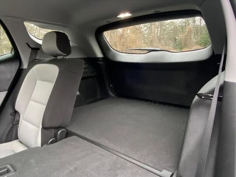 Certified 2024 GMC Terrain SLE w/ Driver Convenience Package image 27