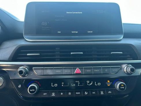 Used 2022 Kia Telluride EX w/ EX Premium Package image 18