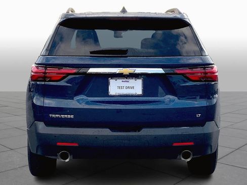 Used 2023 Chevrolet Traverse LT FWD image 4