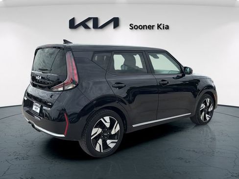 Used 2023 Kia Soul GT-Line FWD image 6