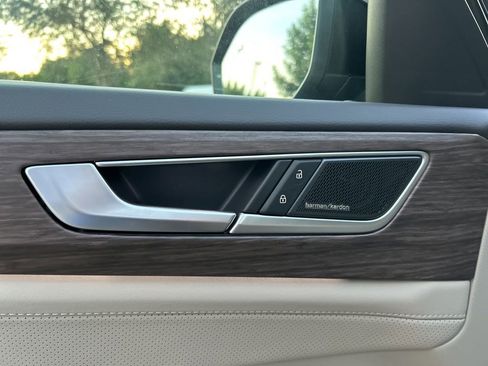 New 2026 Volkswagen Atlas SEL Premium R-Line AWD/4WD image 18