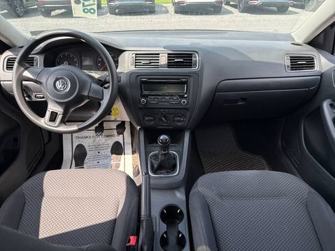 Used 2012 Volkswagen Jetta S FWD image 18
