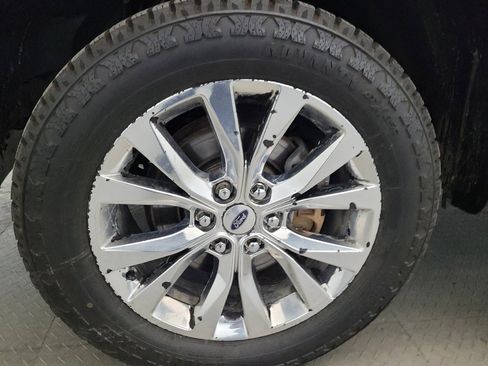 Used 2015 Ford F150 Lariat AWD/4WD image 31
