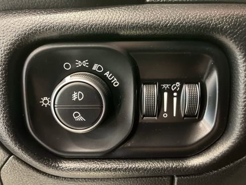 Used 2022 RAM 1500 Laramie image 14