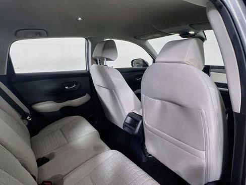Used 2025 Honda HR-V LX image 22