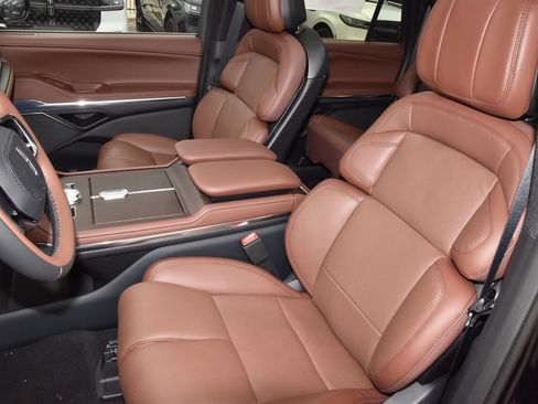 New 2026 Lincoln Navigator L Reserve AWD/4WD image 65
