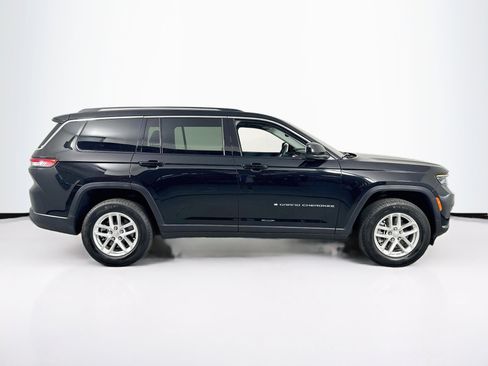 Used 2023 Jeep Grand Cherokee L Laredo w/ Luxury Tech Group I RWD image 4
