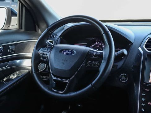 Used 2019 Ford Explorer Sport w/ Equipment Group 401A AWD/4WD image 16