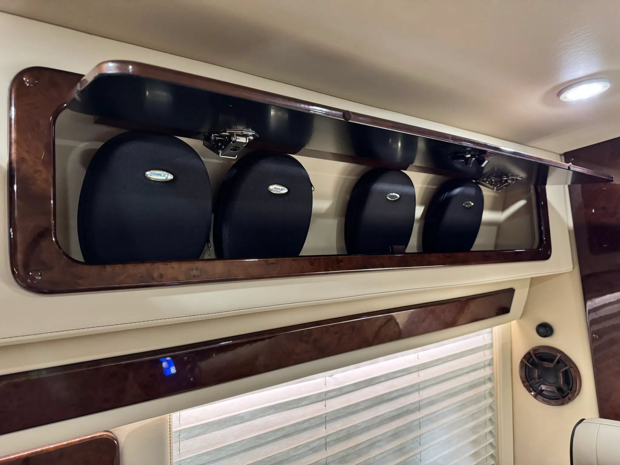 Used 2016 Mercedes-Benz Sprinter 2500 image 49