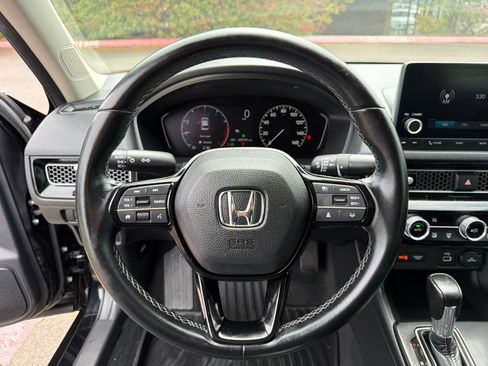Used 2022 Honda Civic EX image 18