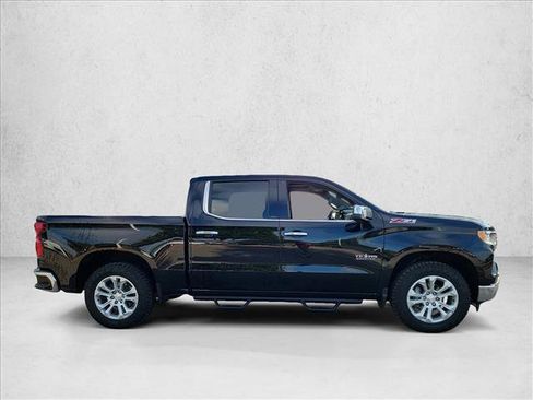Used 2022 Chevrolet Silverado 1500 LTZ w/ LTZ Premium Texas Edition AWD/4WD image 4
