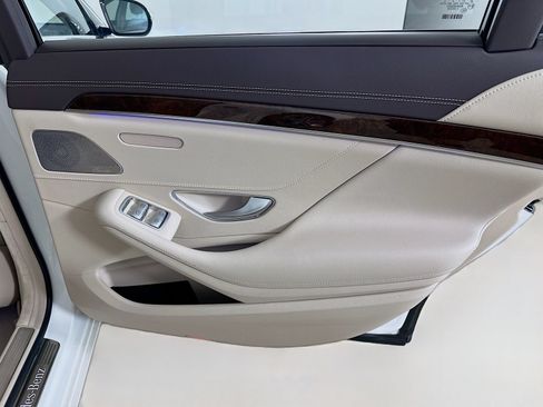 Used 2016 Mercedes-Benz S 550 4MATIC Sedan image 38