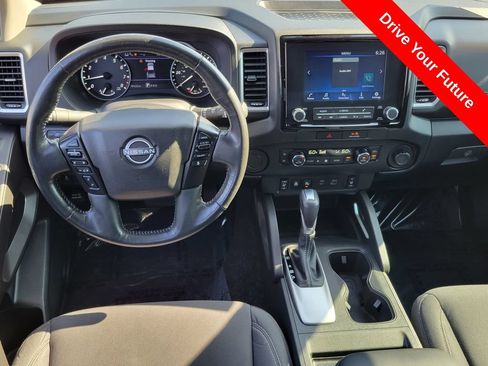 Used 2022 Nissan Frontier SV RWD image 6