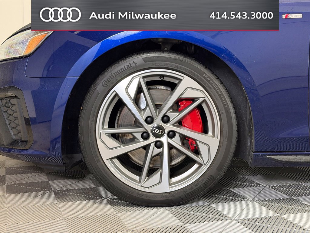 Used 2022 Audi A4 2.0T Premium Plus w/ Premium Plus Package AWD/4WD image 9