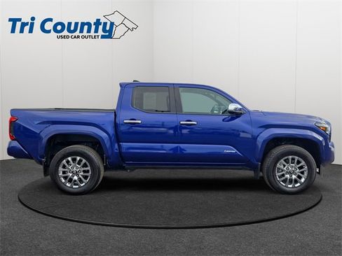 Certified 2024 Toyota Tacoma Limited w/ Limited Package (LT) image 9