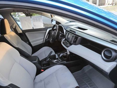 Used 2017 Toyota RAV4 XLE image 15