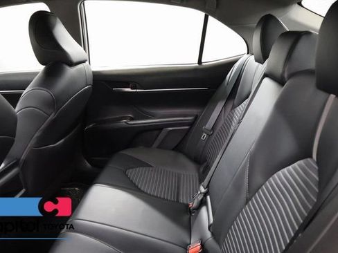 Used 2023 Toyota Camry SE w/ Cold Weather Package FWD image 30