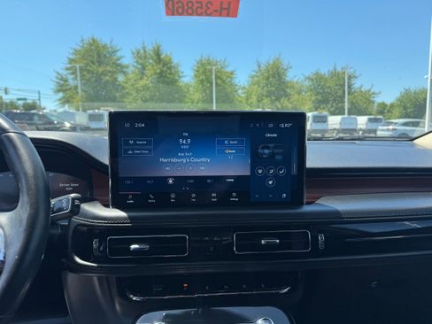 Used 2023 Lincoln Nautilus Reserve w/ Equipment Group 201A AWD/4WD image 13