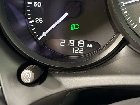 Certified 2022 Porsche Macan S image 41