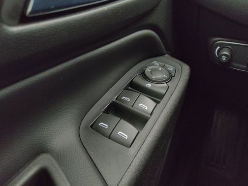 Used 2019 Chevrolet Equinox LT image 27