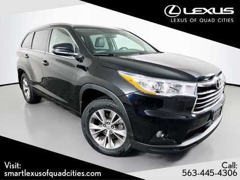 Used 2014 Toyota Highlander XLE image 1