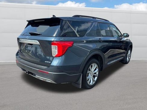 Certified 2023 Ford Explorer XLT w/ Equipment Group 202A AWD/4WD image 5