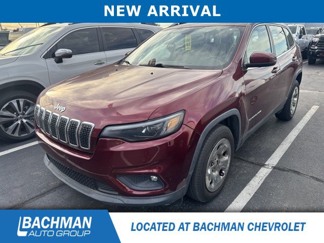 Used 2019 Jeep Cherokee Latitude w/ Cold Weather Group FWD image 4