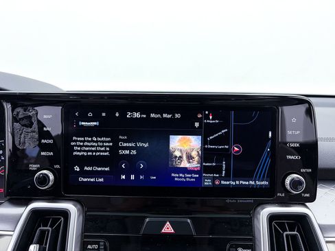 Used 2023 Kia Sorento S w/ Panoramic Sunroof Package image 22