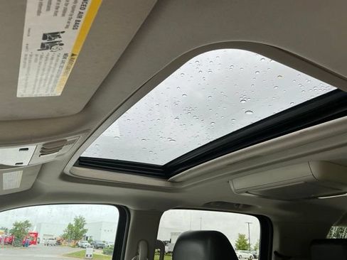 Used 2014 Chevrolet Suburban LTZ AWD/4WD image 33