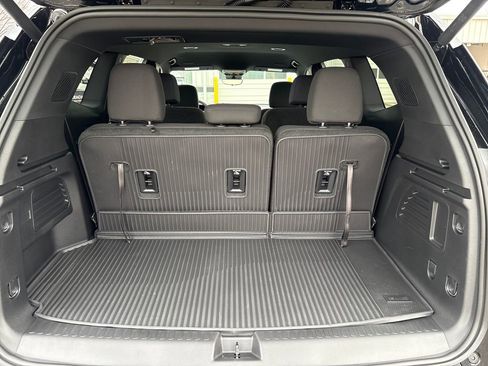 New 2026 GMC Acadia Elevation w/ LPO, Floor Liner Package FWD image 39