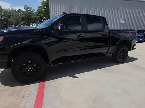 Certified 2025 Chevrolet Silverado 1500 ZR2 w/ Technology Package AWD/4WD image 31