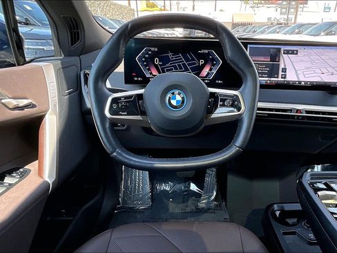 Used 2024 BMW iX xDrive50 w/ Premium Package AWD/4WD image 5