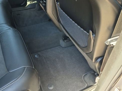 Used 2025 Jeep Grand Cherokee Altitude image 32