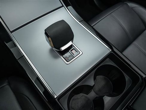 New 2025 Land Rover Range Rover Velar S image 27