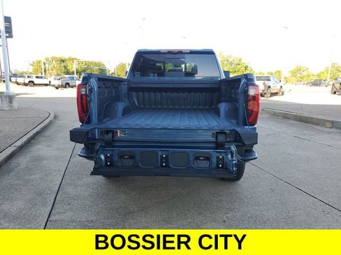 New 2026 GMC Sierra 2500 Denali w/ Denali Reserve Package image 8