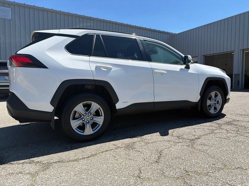 Used 2025 Toyota RAV4 LE AWD/4WD image 7