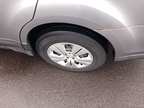 Used 2010 Subaru Outback 2.5i image 13