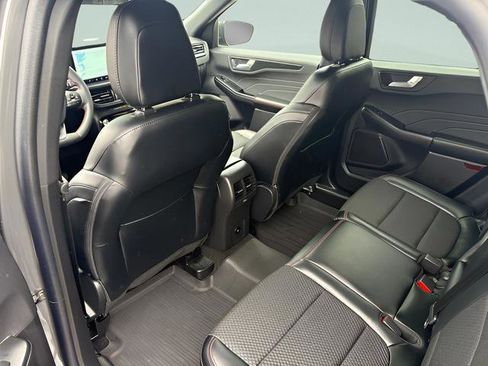 Used 2025 Ford Escape ST-Line w/ Tech Pack #1 AWD/4WD image 4