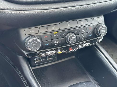 Used 2021 Dodge Durango GT AWD/4WD image 31