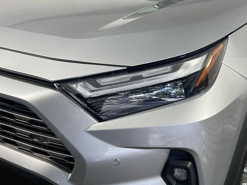 Used 2024 Toyota RAV4 Limited image 12