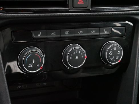 Used 2024 Volkswagen Taos S image 23