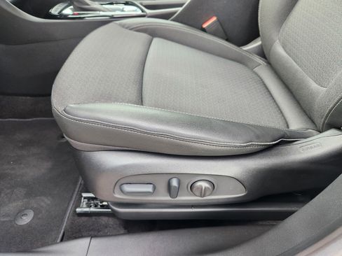 Certified 2023 Buick Encore GX Select image 25