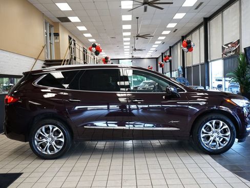 Used 2021 Buick Enclave Avenir w/ Avenir Technology Package AWD/4WD image 20