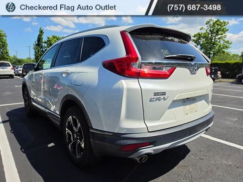 Used 2018 Honda CR-V Touring image 4