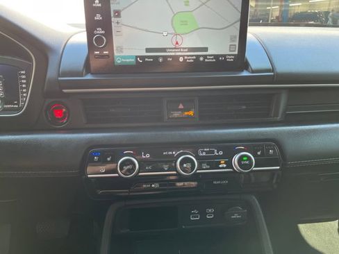 Used 2024 Honda Pilot Elite image 18