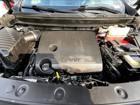 Used 2024 Buick Enclave Premium image 11